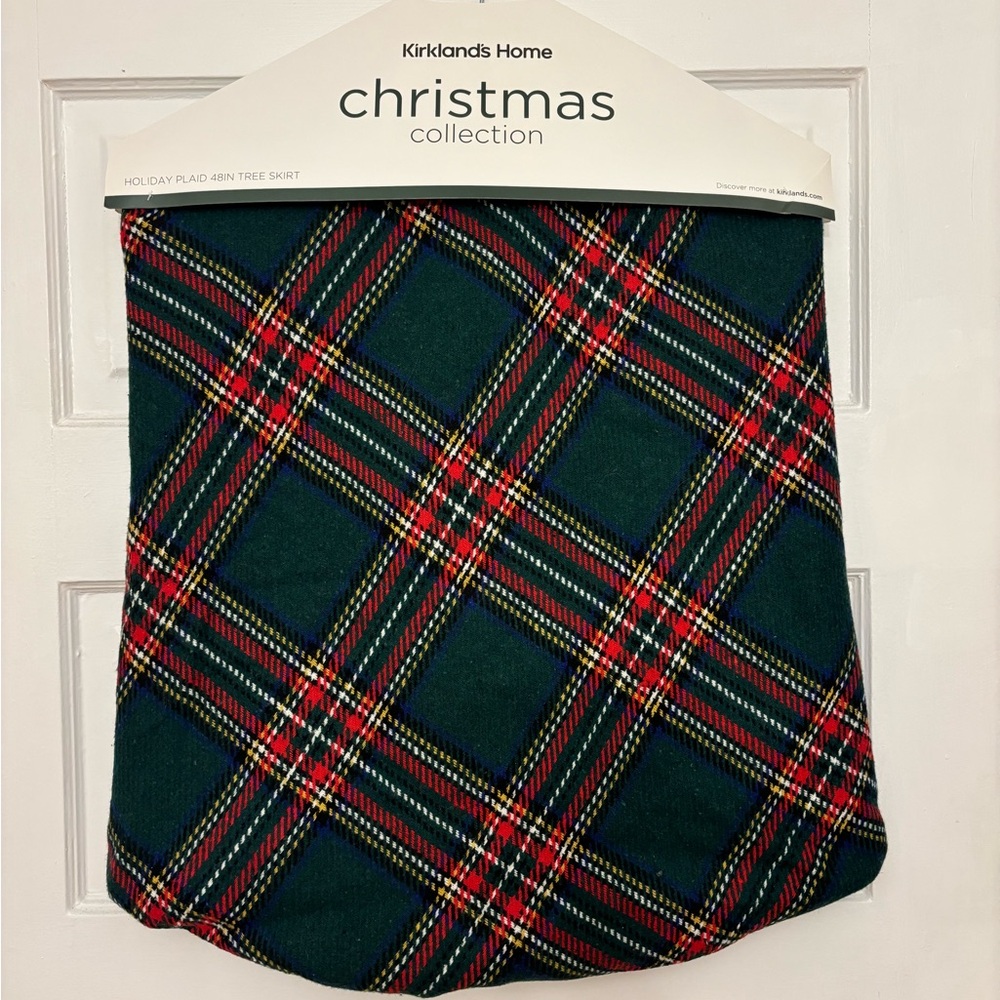 Plaid Christmas Tree Skirt - Green and Red